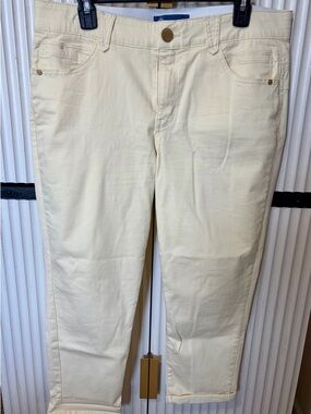 Democracy Cream Cropped Straight-Leg Jeans